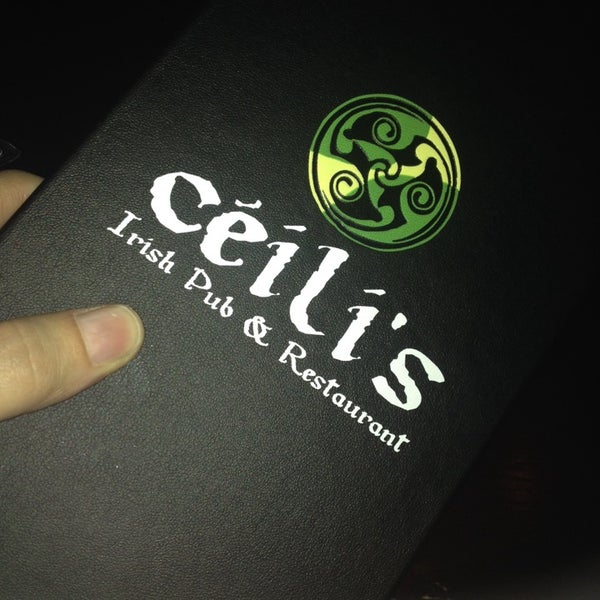 Снимок сделан в Ceilis Irish Pub and Restaurant пользователем Gabrielle A. 10/18/2013