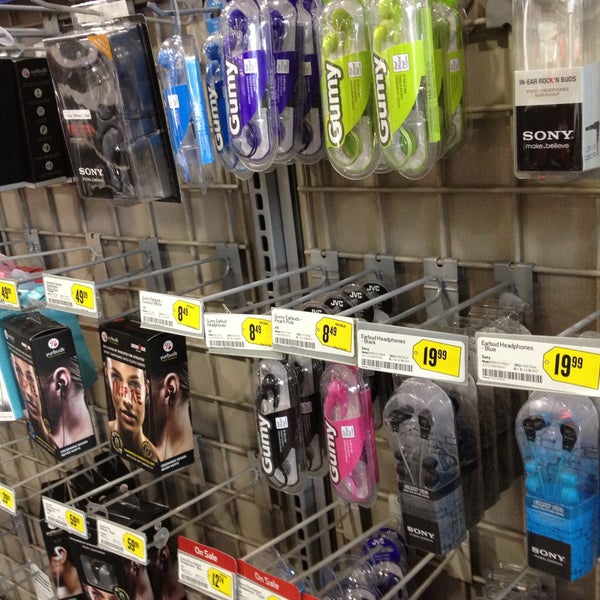 Best Buy Electronics Store in Salem