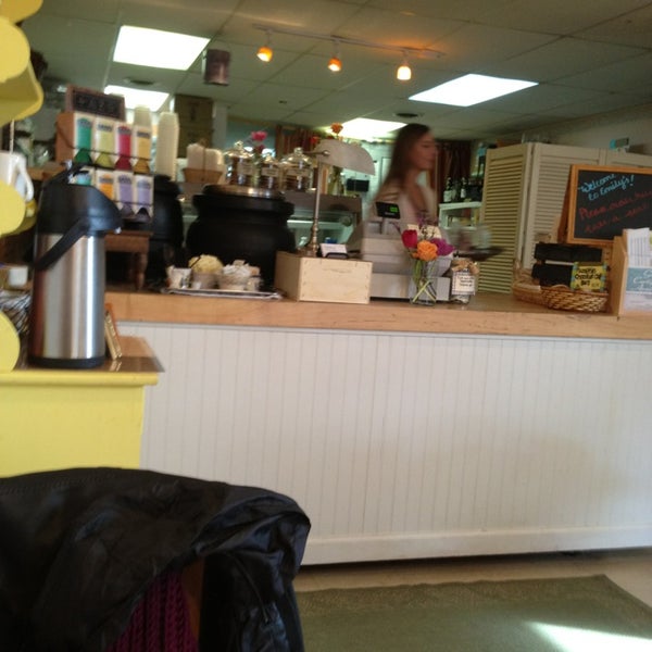 Das Foto wurde bei Emily&#39;s Cafe von Janet G. am 2/1/2013 aufgenommen