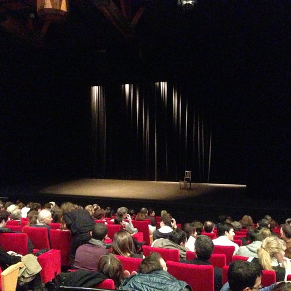 Photo prise au Théâtre du Rond-Point par Tony M. le12/20/2012