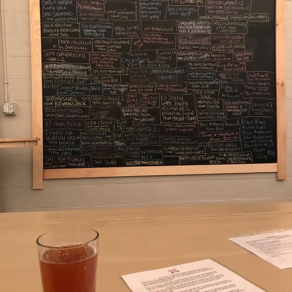 2/3/2018 tarihinde Shane B.ziyaretçi tarafından Fort Orange Brewing'de çekilen fotoğraf