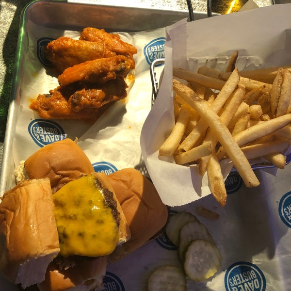 Photo taken at Dave &amp; Buster&#39;s by m-punss eat-ss on 1/26/2020