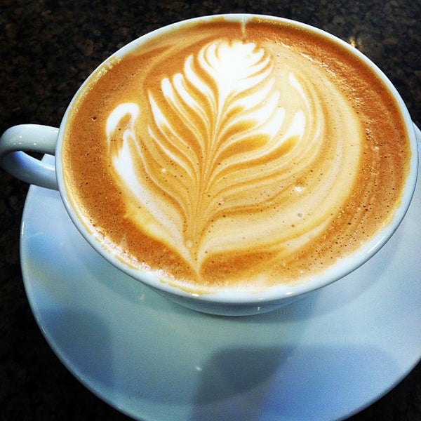 Снимок сделан в Peet&#39;s Coffee &amp; Tea пользователем Henry R. 2/10/2013