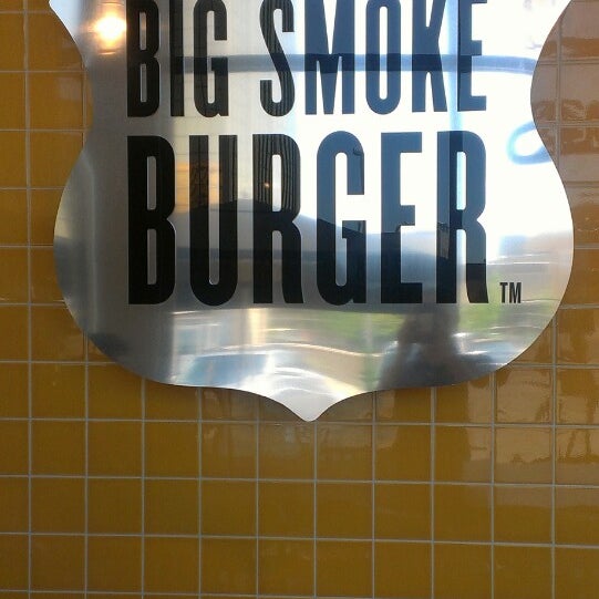 Das Foto wurde bei Big Smoke Burger von Chris W. am 7/26/2013 aufgenommen