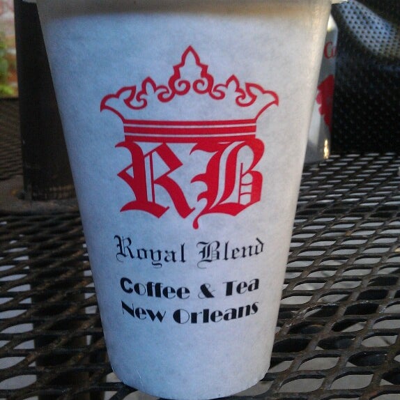Das Foto wurde bei Royal Blend Coffee &amp; Tea House von Jim T. am 3/12/2013 aufgenommen