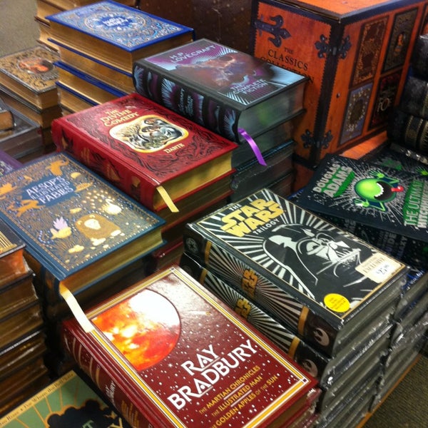 Photos At Barnes Noble 7 Tips From 1493 Visitors