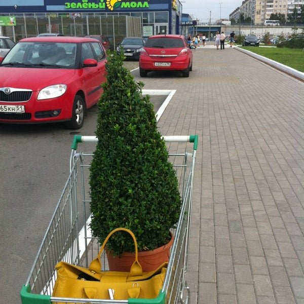 Зеленый молл октябрьская ул 8 фото Зеленый молл - Flower Store in Округ Шувалово-Озерки