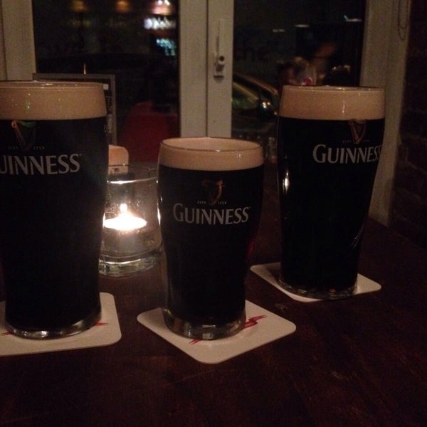 Photo prise au O&#39;Kellys Irish Pub par Арина Б. le7/25/2015