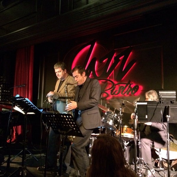 Foto scattata a Jazz Bistro da Yuliya P. il 1/18/2014