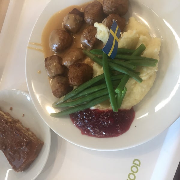 Photo prise au Restaurantul IKEA par Monica S. le7/28/2018