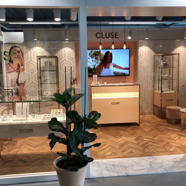Cluse hq clearance