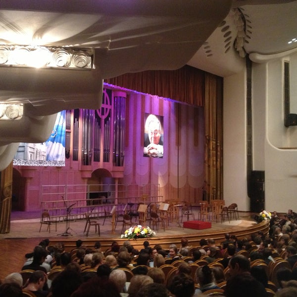 4/14/2013에 Светлана Т.님이 Samara State Philharmonic에서 찍은 사진