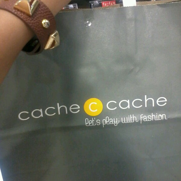 Cache cache одежда. Cache cache пальто. cache cache блузка. cache cache одежда чей бренд. cache cache палантин.