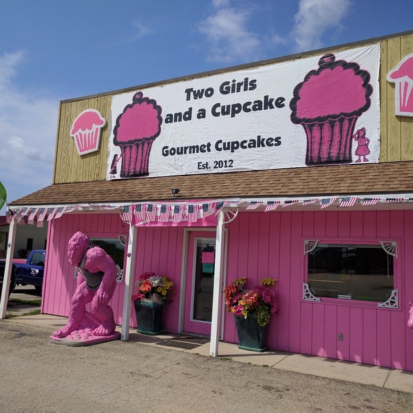 Two Girls and a Cupcake, 723 N Clark St. Rt 173, Utica, IL, two girls...