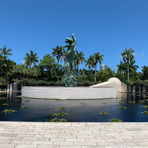Photo taken at Holocaust Memorial of the Greater Miami Jewish Federation by Max S. on 4/30/2019