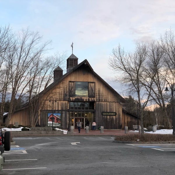 Foto diambil di Vermont Welcome Center oleh Max S. pada 3/23/2018