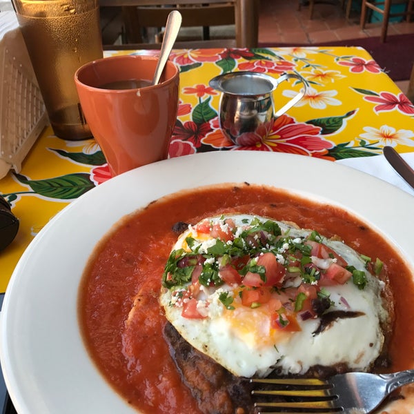 A key point here is they have a great breakfast/brunch menu (I had the Huevos Rancheros) and they're much less likely to be overcrowded on the weekends compared to other places in the area.