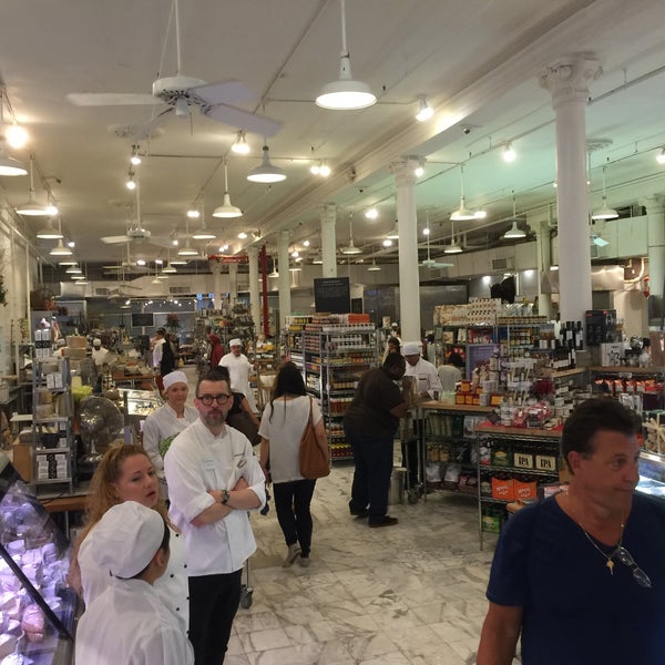 Photo taken at Dean &amp; DeLuca by Max S. on 7/15/2015