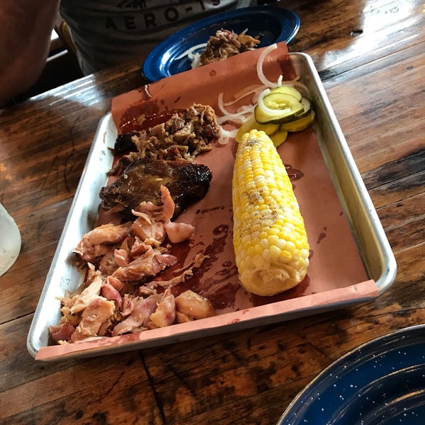 OMG! The flavor of the meat was great, loved every single piece of it. The corn was so tasty also. Best service in town, specially by Rachel.