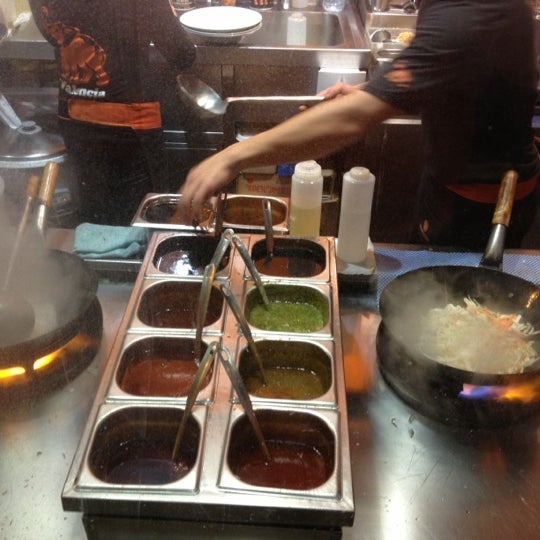 11/10/2012 tarihinde Oleg K.ziyaretçi tarafından Lemongrass Ribera / Restaurante tailandés Valencia'de çekilen fotoğraf