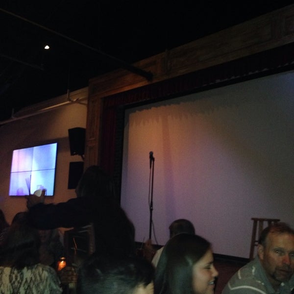8/7/2014にBerni B.がImprov Comedy Club &amp; Dinner Theatreで撮った写真