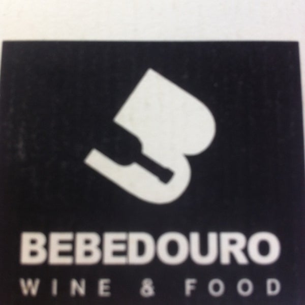 รูปภาพถ่ายที่ Bebedouro Wine &amp; Food โดย Celma C. เมื่อ 9/4/2013