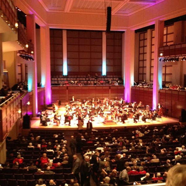1/1/2013에 Christie P.님이 Meymandi Concert Hall에서 찍은 사진