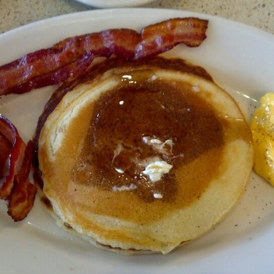 Photo taken at Cross Bay Diner by Dawn K. on 2/15/2014