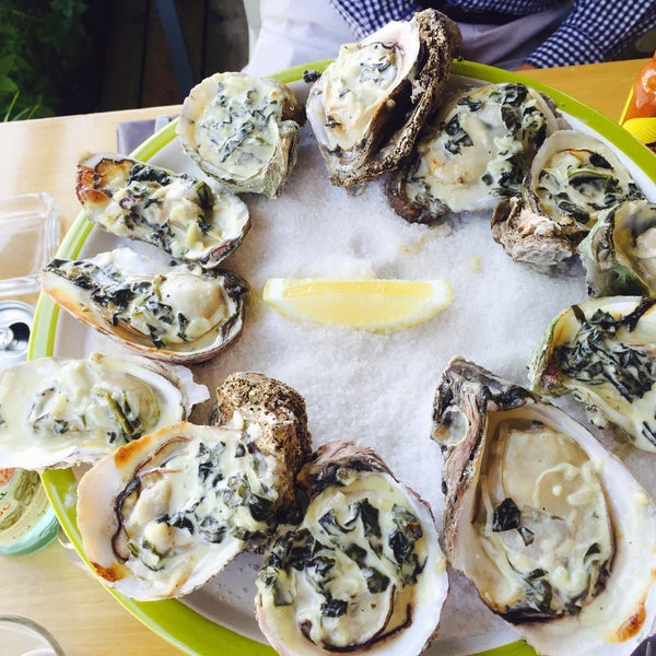 5/4/2016에 Isaias C.님이 Oysters &amp; Cõ에서 찍은 사진