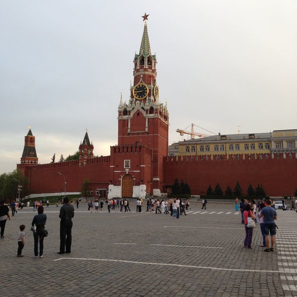Красная Башня Фото
