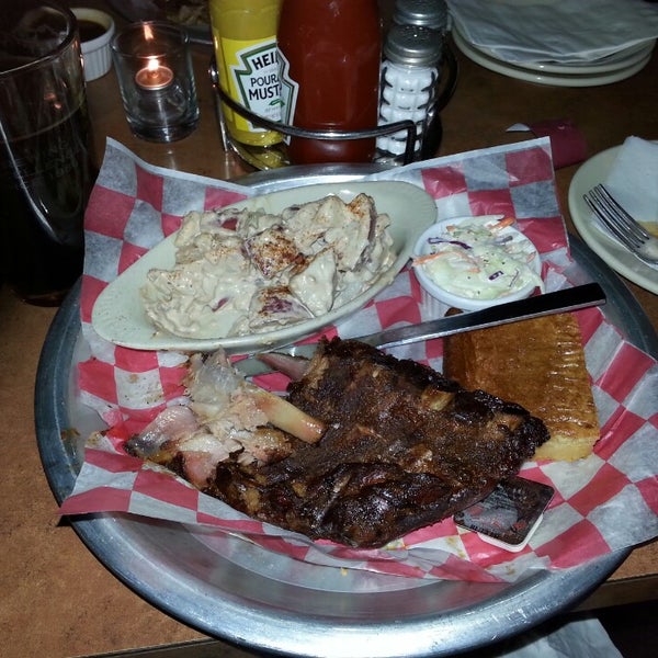 Photos at Sheffield's Beer & Wine Garden Lakeview 108 tips from