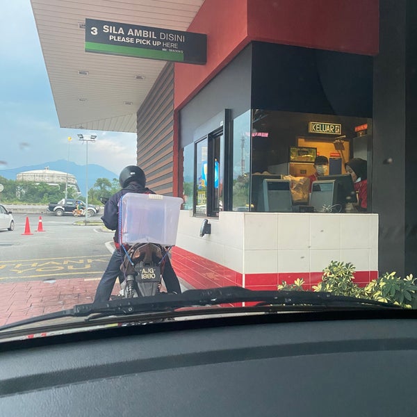 Mcdonald S T238632 Persiaran Klebang Putra