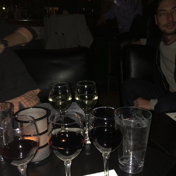 Das Foto wurde bei DOC Wine Bar von Marissa am 2/21/2015 aufgenommen