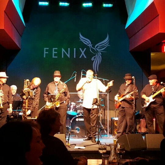 Photo prise au Fenix Supper Club par KellyElena le10/2/2015