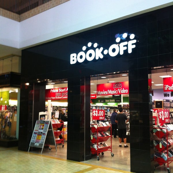 Bookoff Usa Bookstore In Torrance