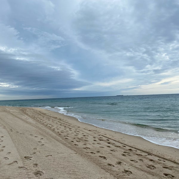 Das Foto wurde bei Fort Lauderdale Marriott Harbor Beach Resort &amp; Spa von Aaron P. am 3/25/2022 aufgenommen