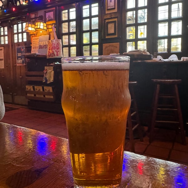 Photo taken at McGillin&#39;s Olde Ale House by Aaron P. on 4/6/2024