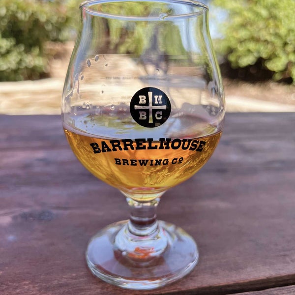 Photo taken at BarrelHouse Brewing Co. - Brewery and Beer Gardens by Jon M. on 5/31/2022