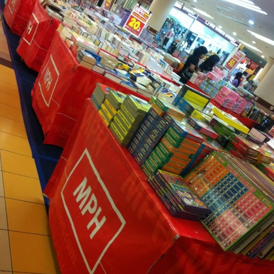 Mph Bookstores Now Closed S319 1 Utama Shopping Centre