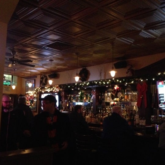 Das Foto wurde bei Mulligan&#39;s Pub von Katherine T. am 12/21/2012 aufgenommen