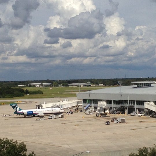 Foto tirada no(a) Tampa Airport Marriott por Mabel M. em 10/7/2012