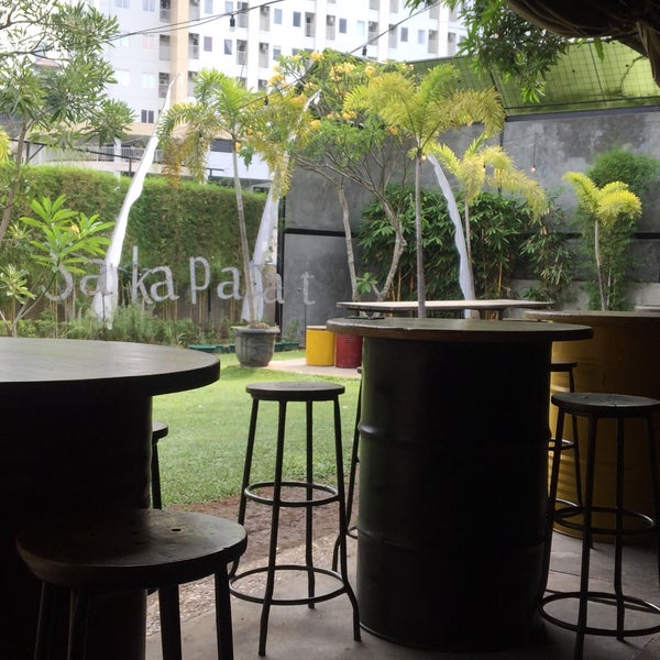 Sakapatat Beer Garden & Resto 21 tips from 689 visitors