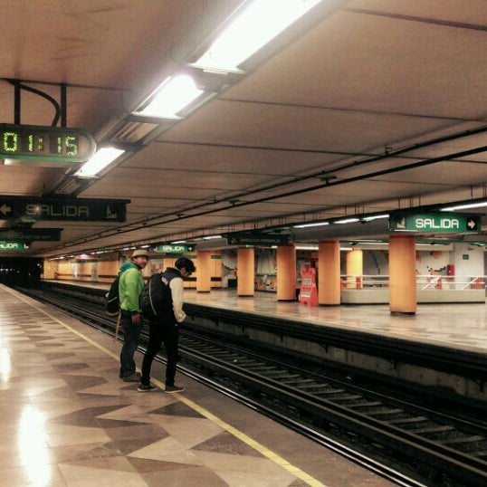 Fotos en Metro - metro en Cuauhtémoc, Ciudad de México, DF