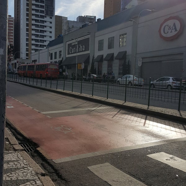 Foto scattata a Shopping Curitiba da Mariana B. il 9/5/2017