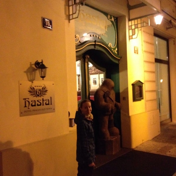 Das Foto wurde bei Hotel Haštal Prague Old Town von Alexey Z. am 3/16/2014 aufgenommen