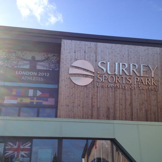 รูปภาพถ่ายที่ Surrey Sports Park โดย Alina N. เมื่อ 10/16/2012