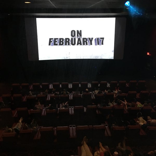 AMC Oak Brook Center 4 Movie Theater