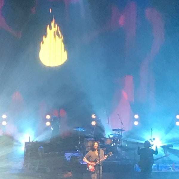 Photo taken at Hammerstein Ballroom by robin a. on 11/27/2019