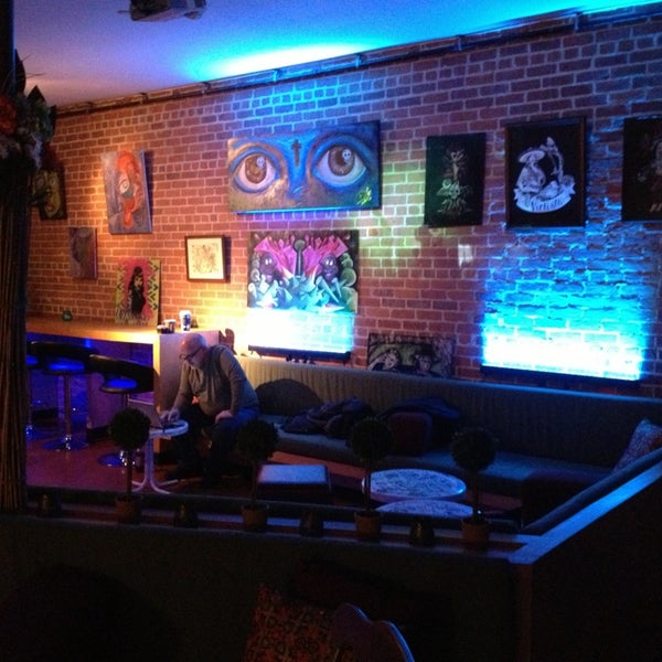 Foto diambil di Hart Lounge oleh Angs O. pada 12/23/2012