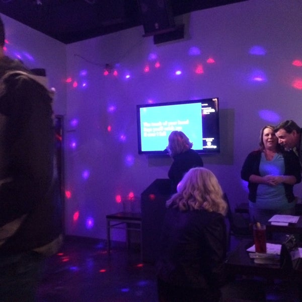 11/17/2013에 Johnathan K.님이 Voicebox Karaoke에서 찍은 사진